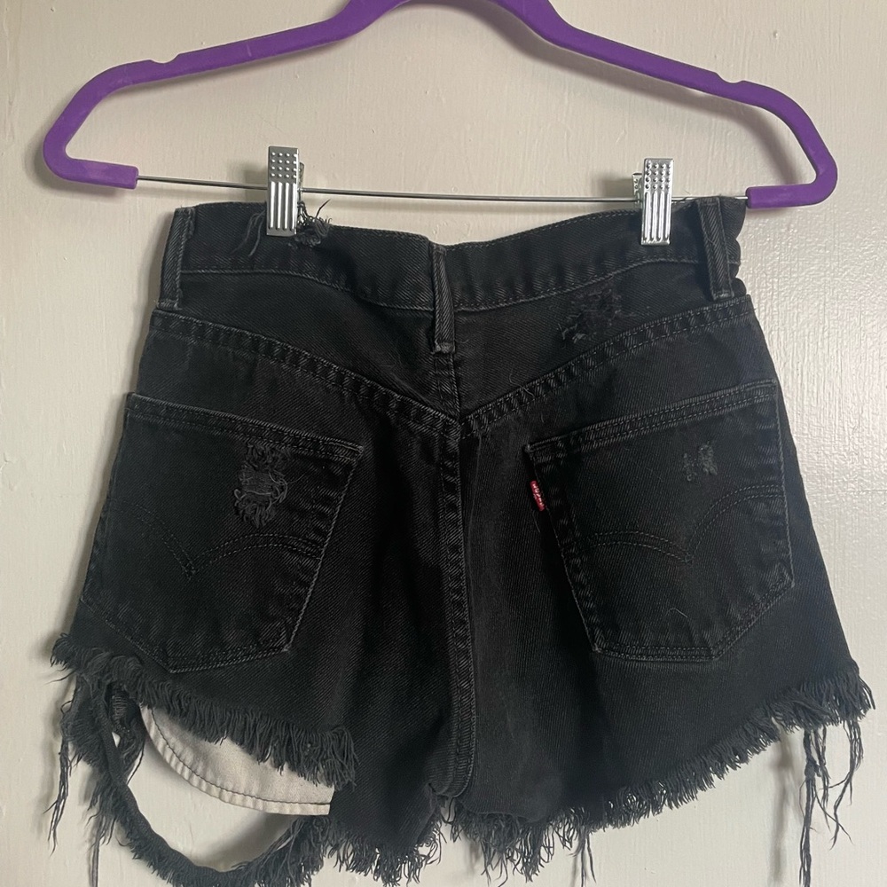 Black Levi 501 distressed shorts